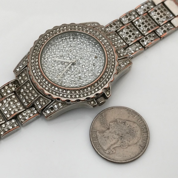 Mens Watch Jeweled "Bling" Water Resistant Analog - Picture 8 of 8